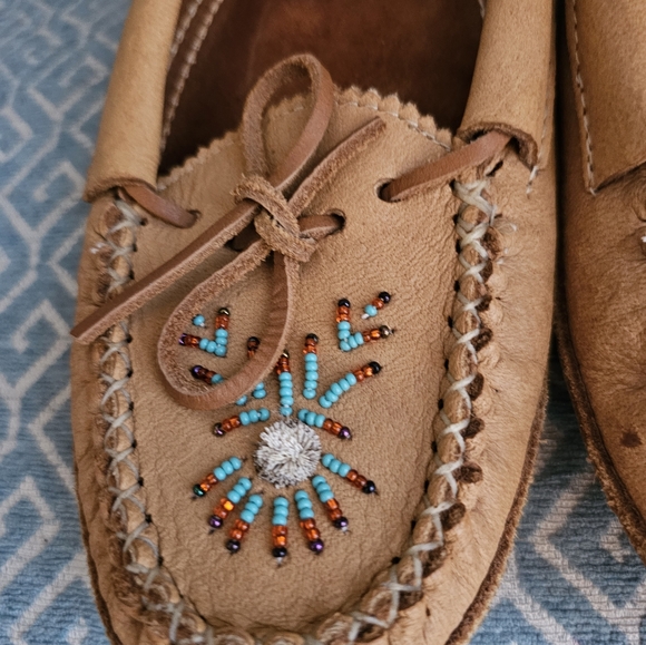 Moccasins beaded size 7 - Picture 3 of 5